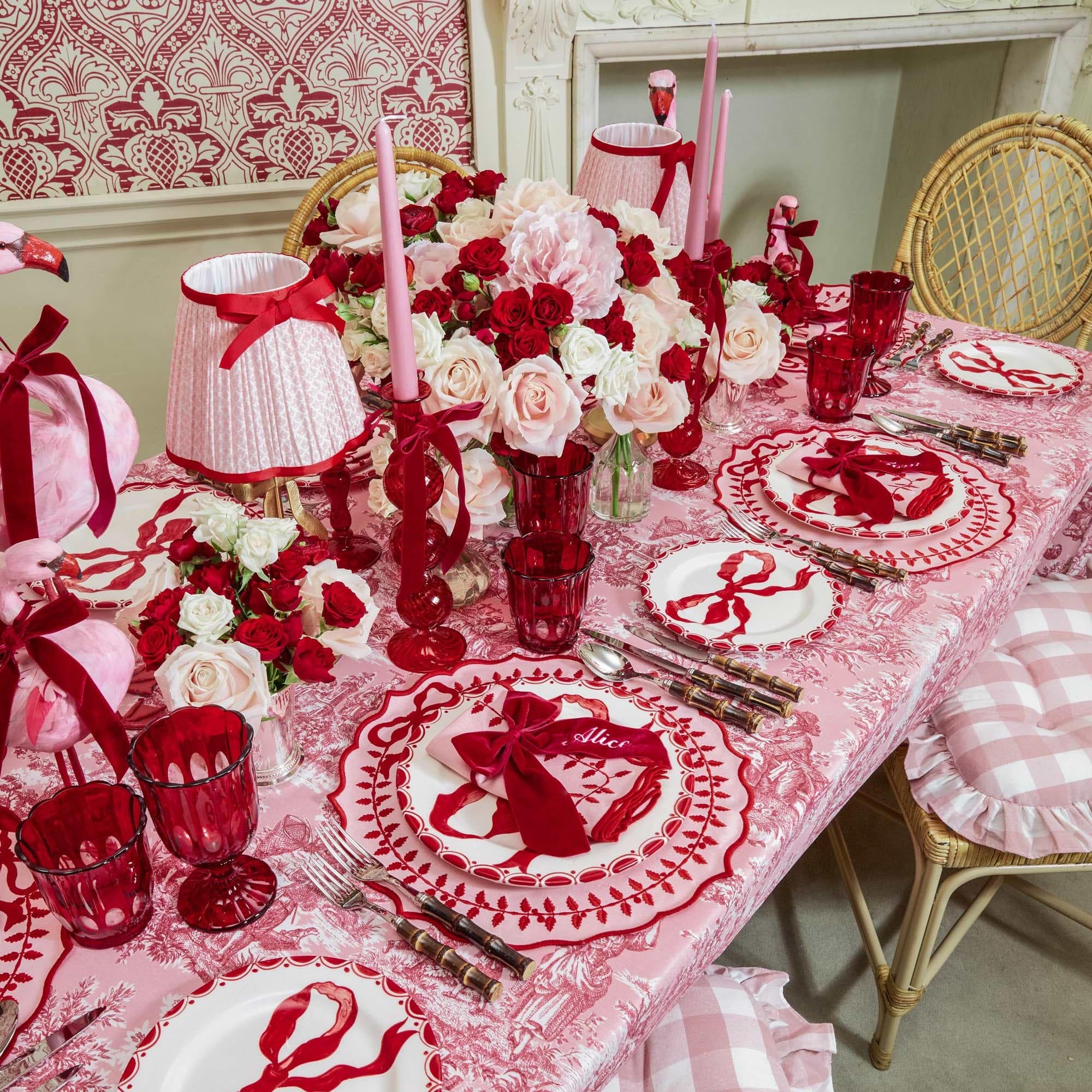 Marilyn Red Bow Starter Plate