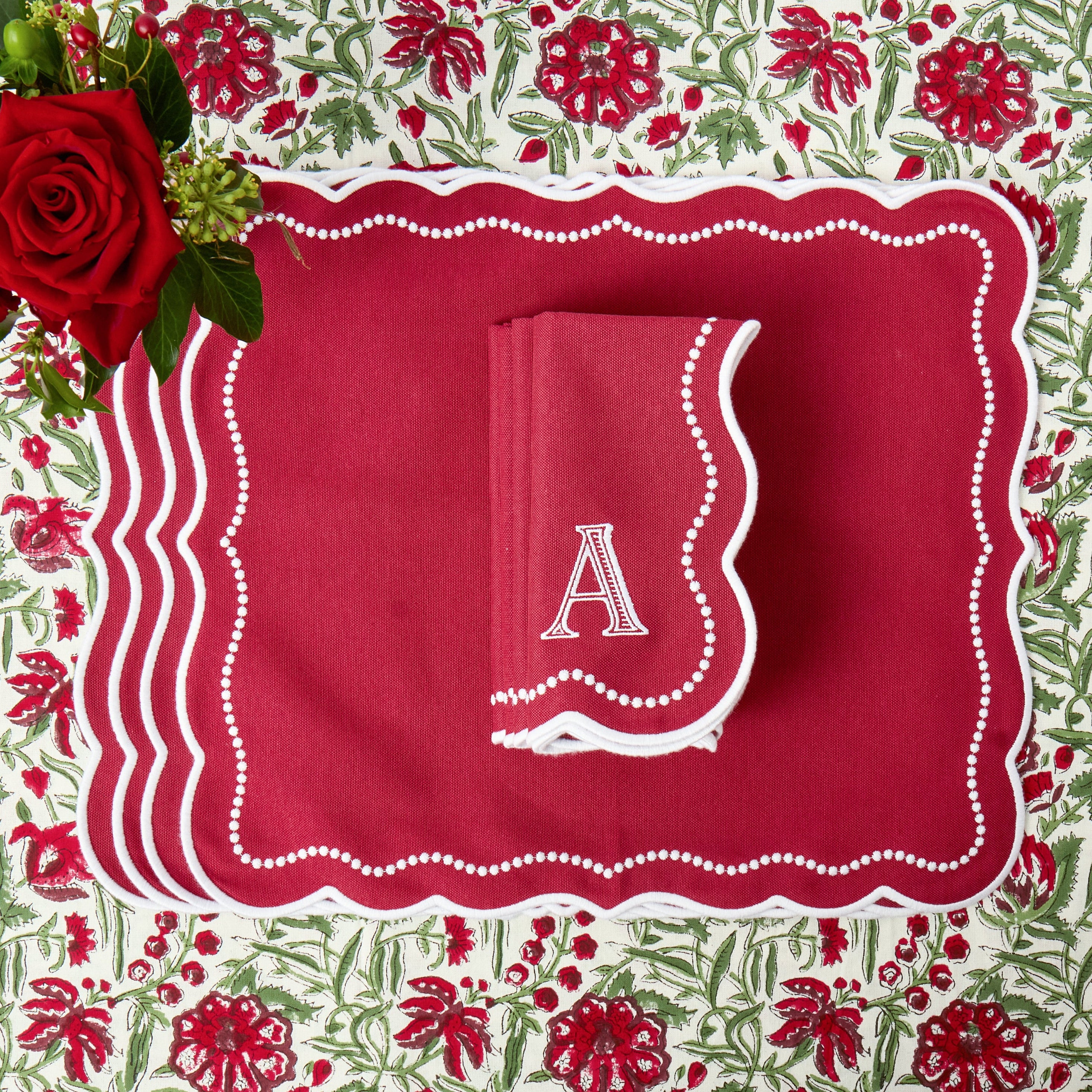 Red Berry Phoebe Napkins (Set of 4)