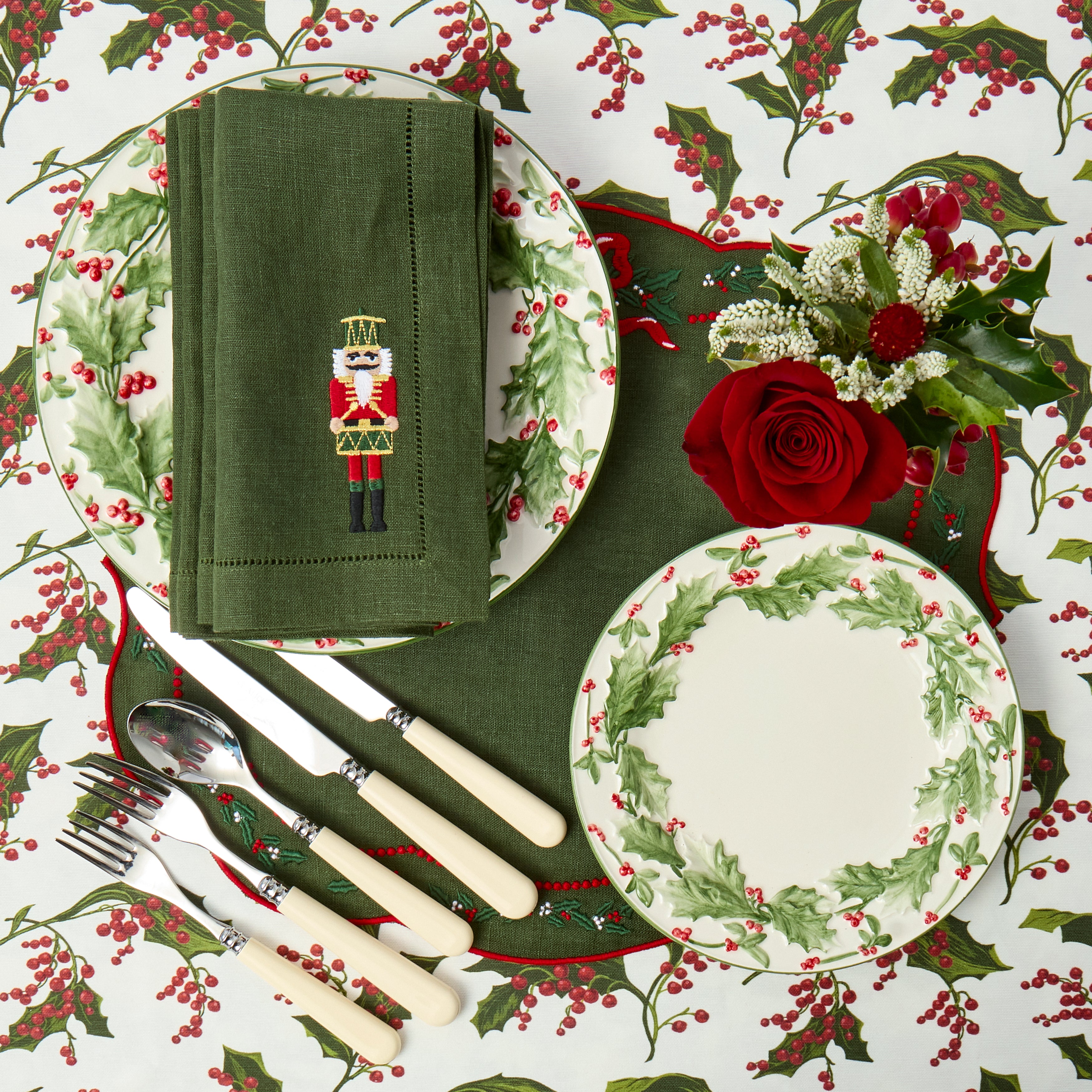 Forest Green Holly Garland Placemats & Nutcracker Napkins (Set of 8)