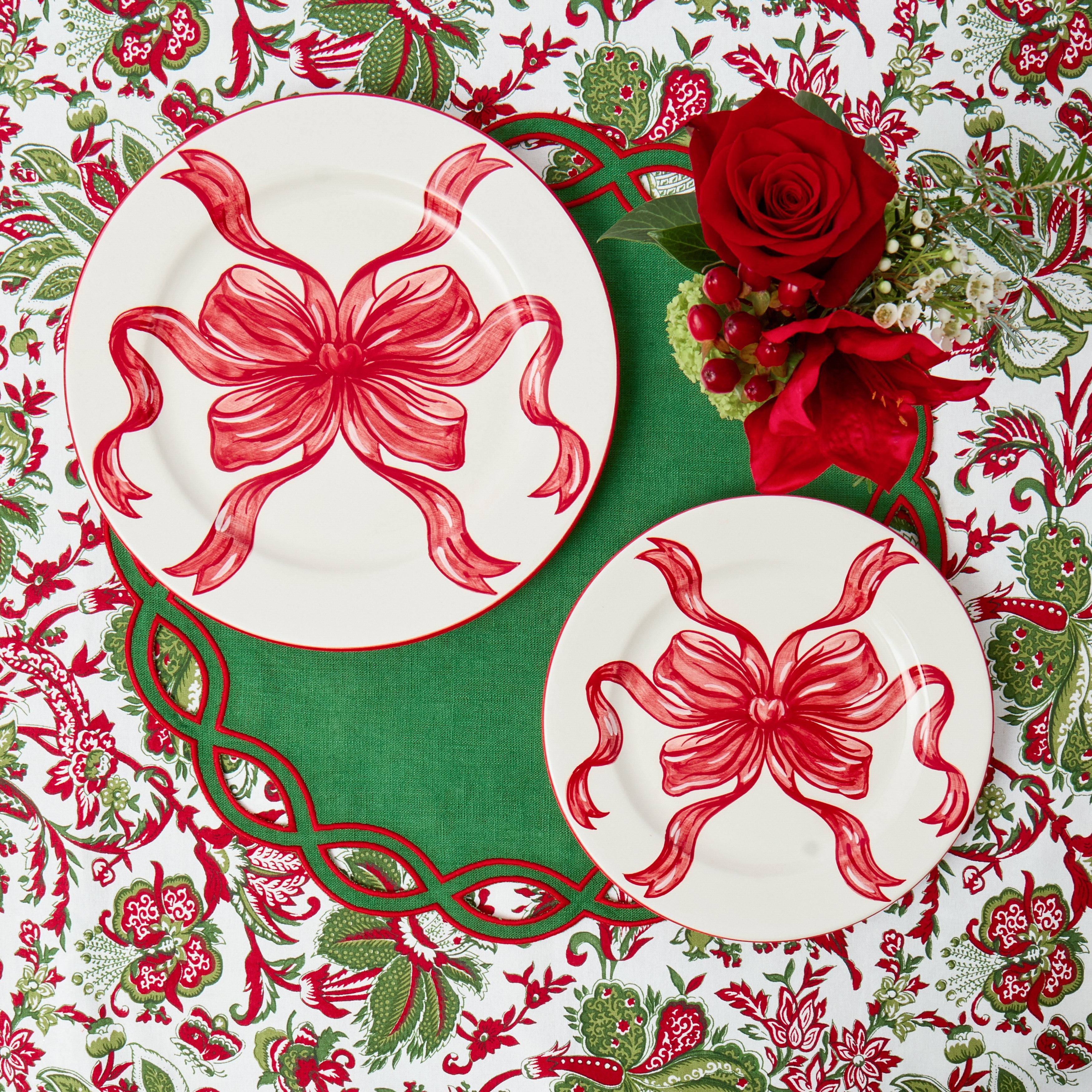 Red Audrey Bow Dinner Plate