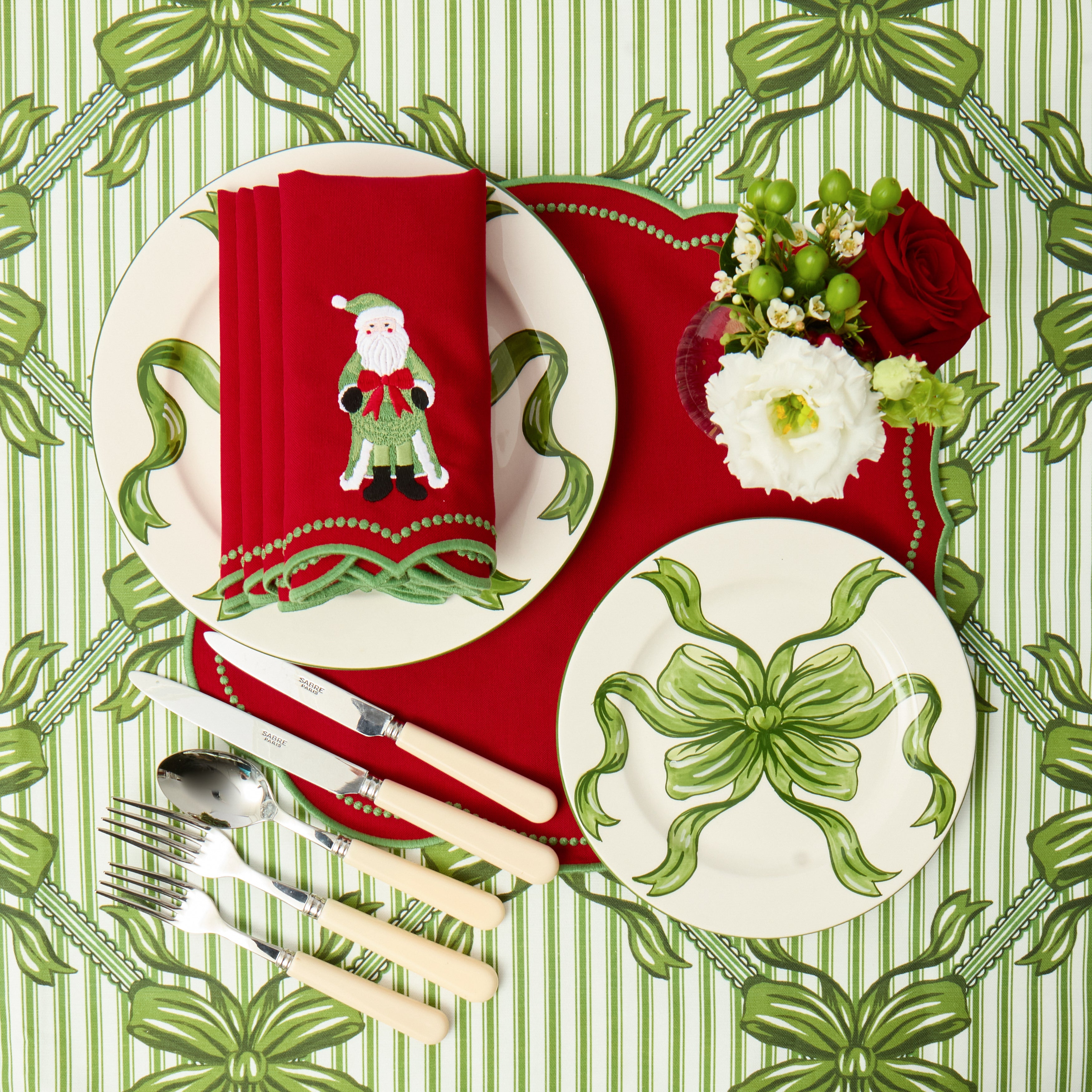 Green Audrey Bow Starter Plate