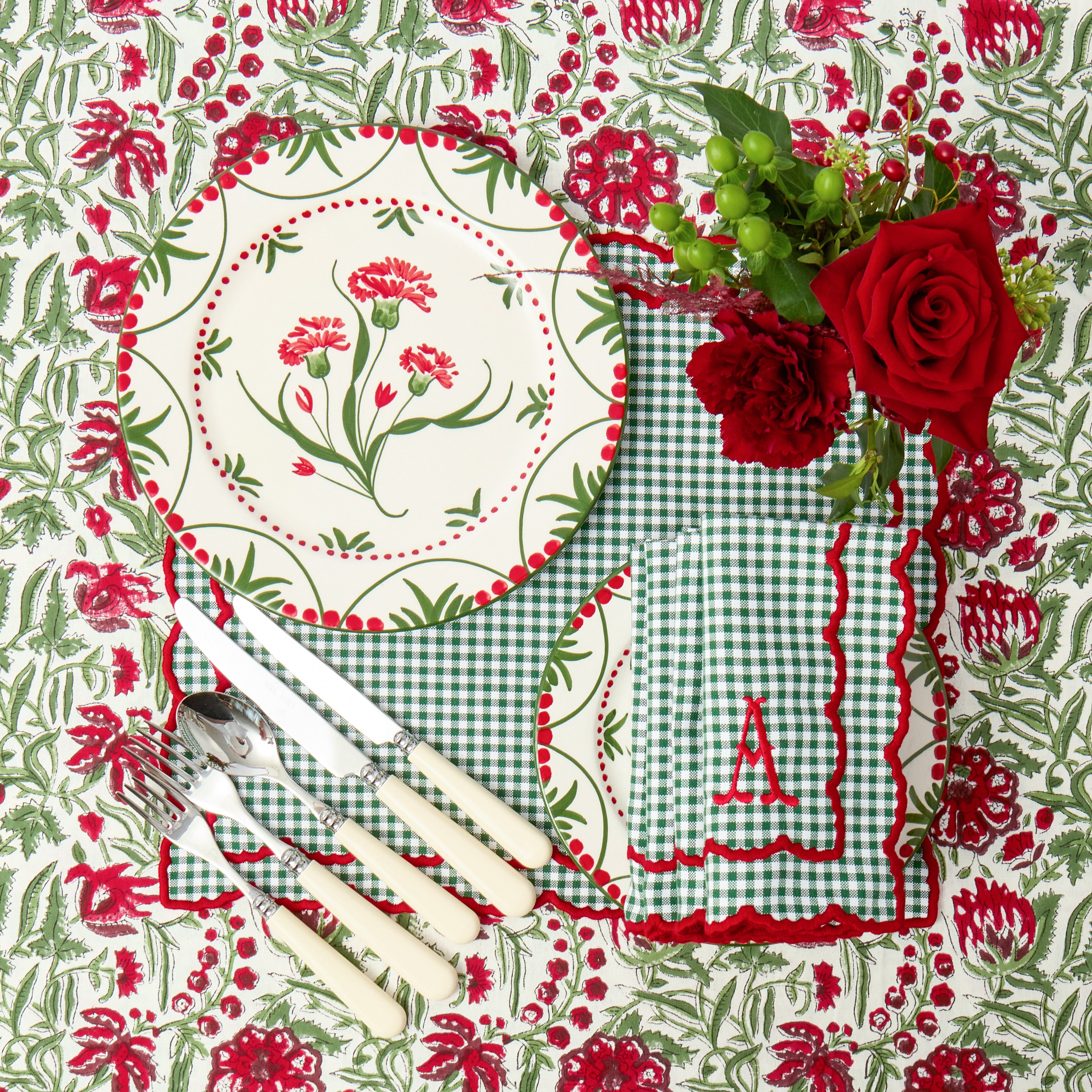 Red & Green Santa Kristina Dinner Plate