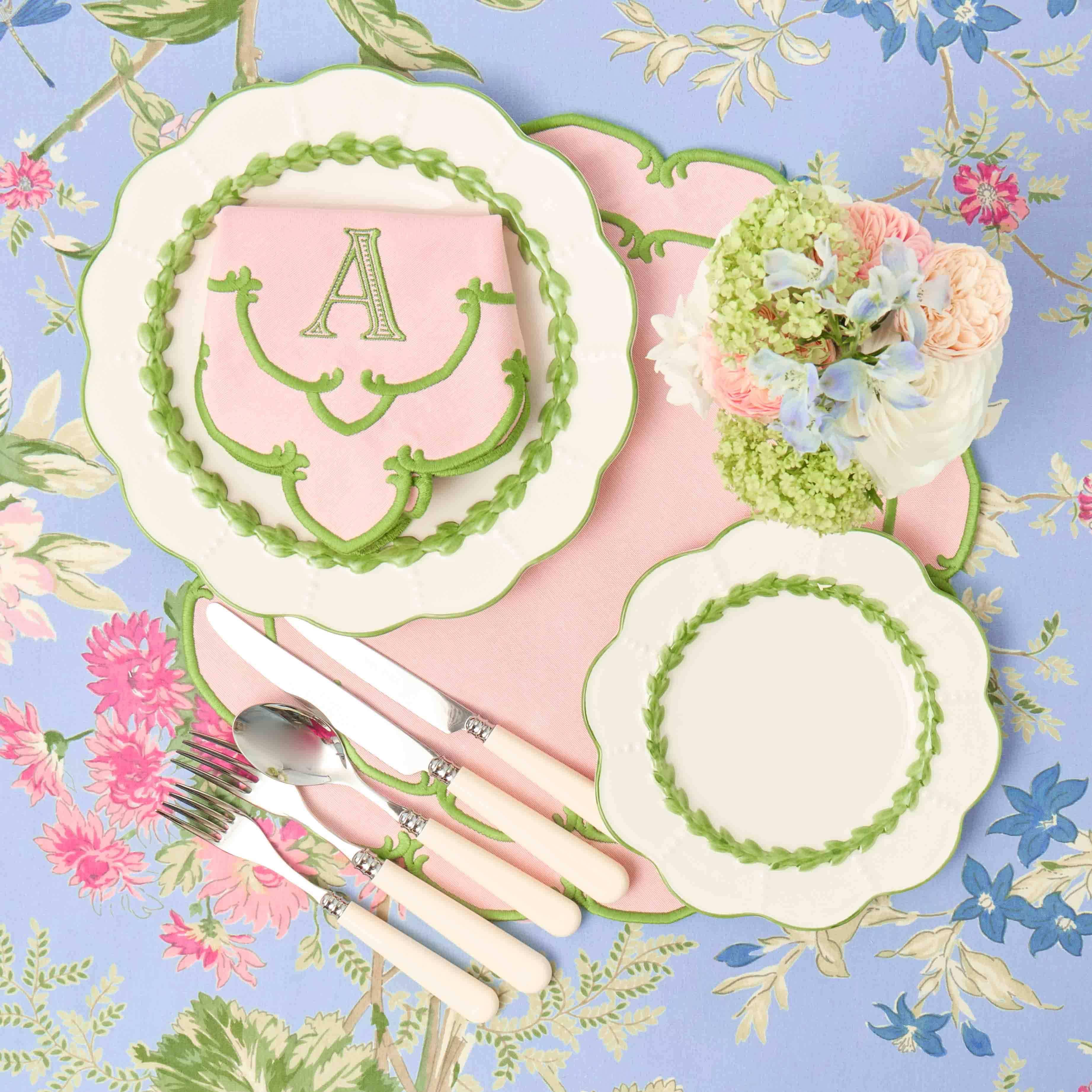 Green Laurel Starter Plates (Set of 4)