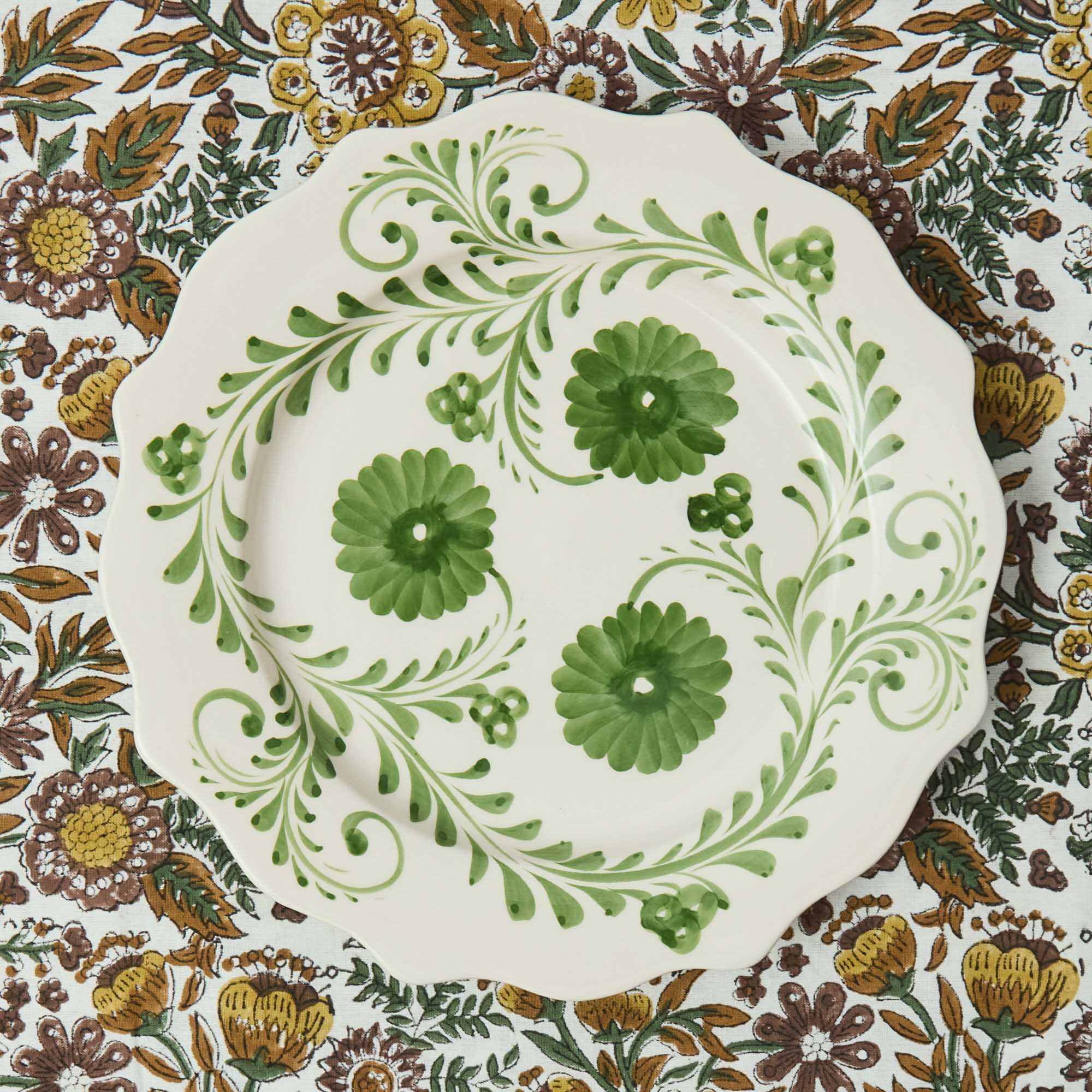 Evergreen Flowers Dinner Plate