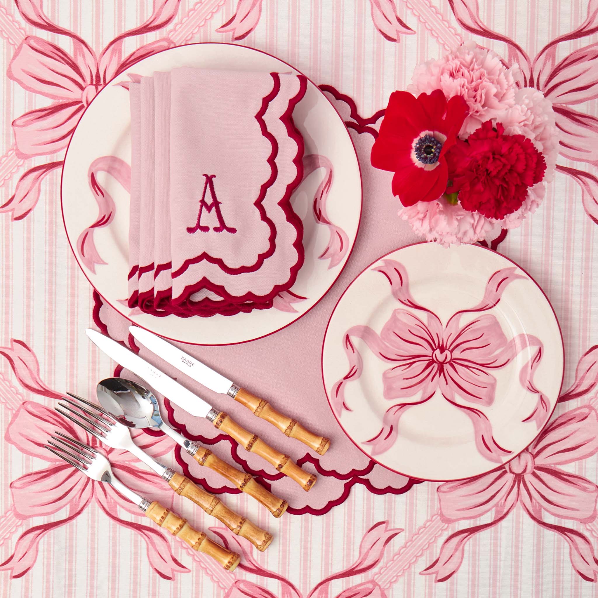 Lily Pink & Red Napkins (Set of 4)