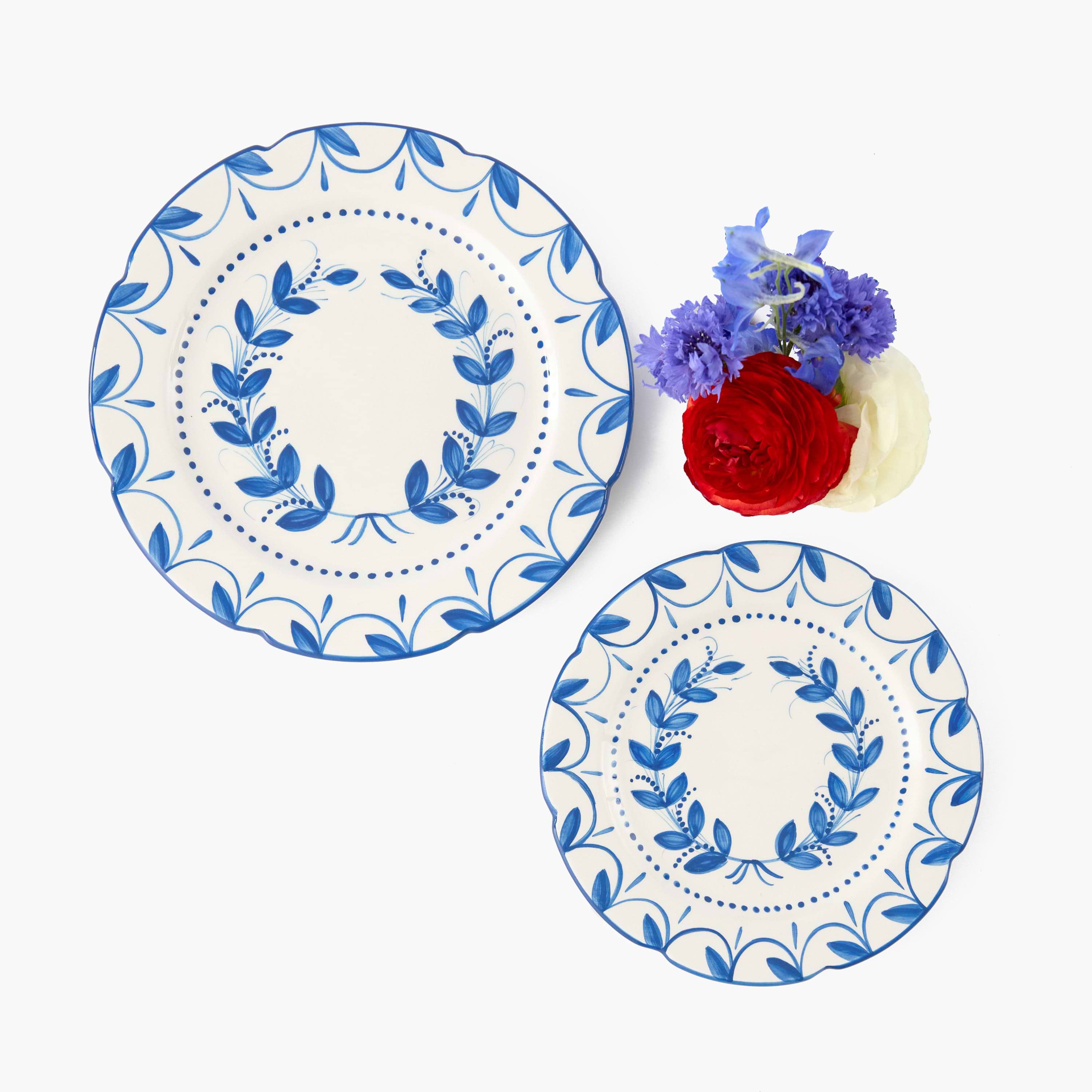 Elizabeth Blue Garland Starter Plate