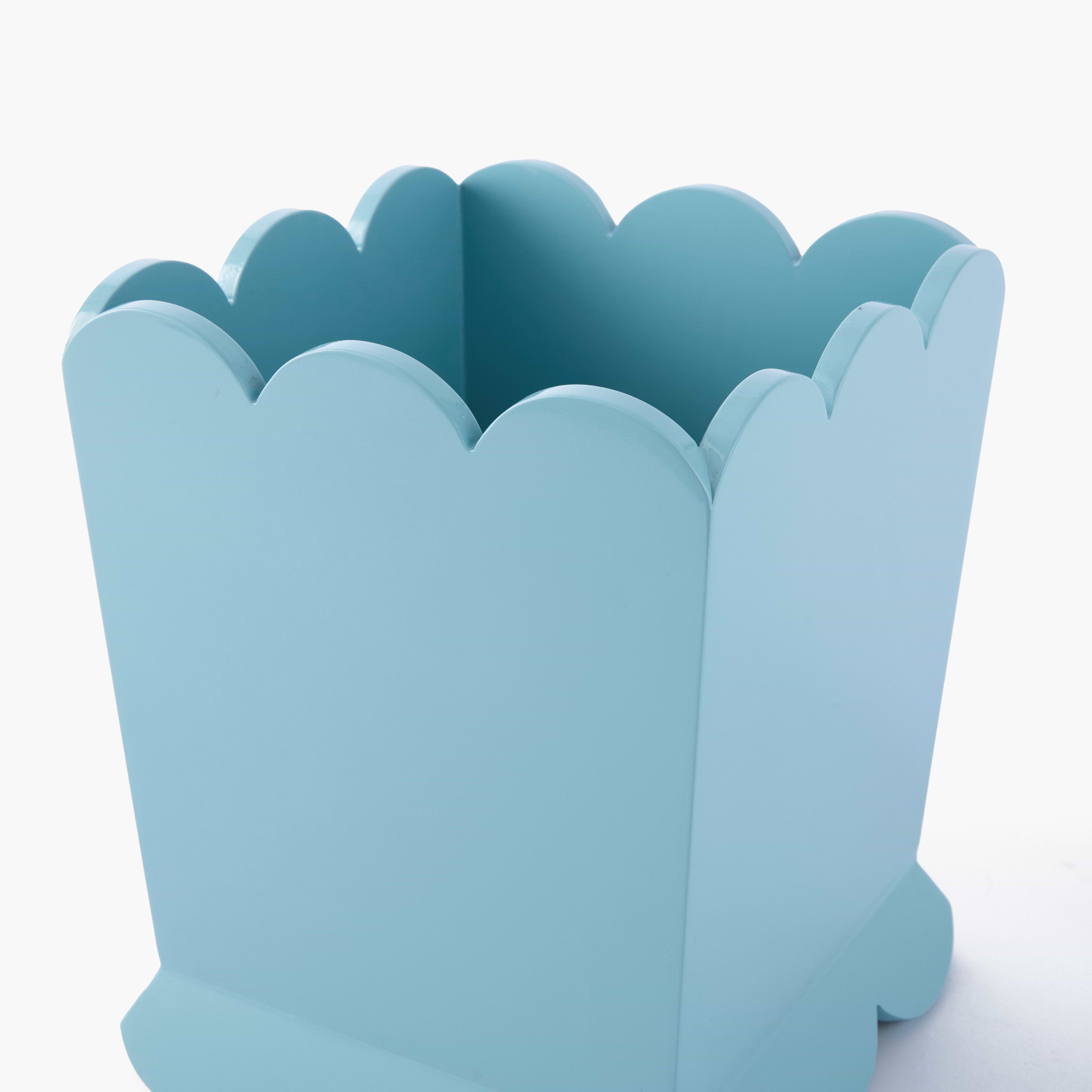 Duck-egg Scalloped Lacquer Waste Paper Bin