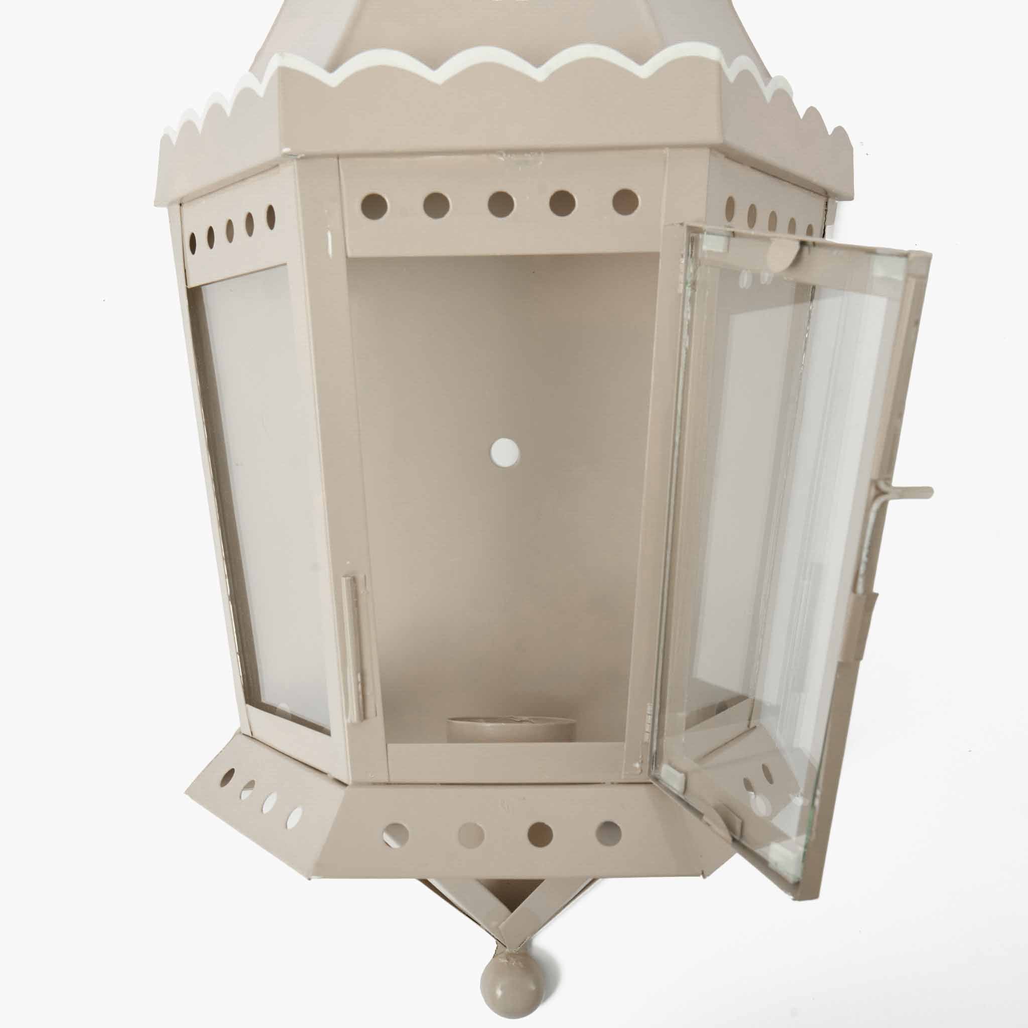 Putty Tole Wall Lantern