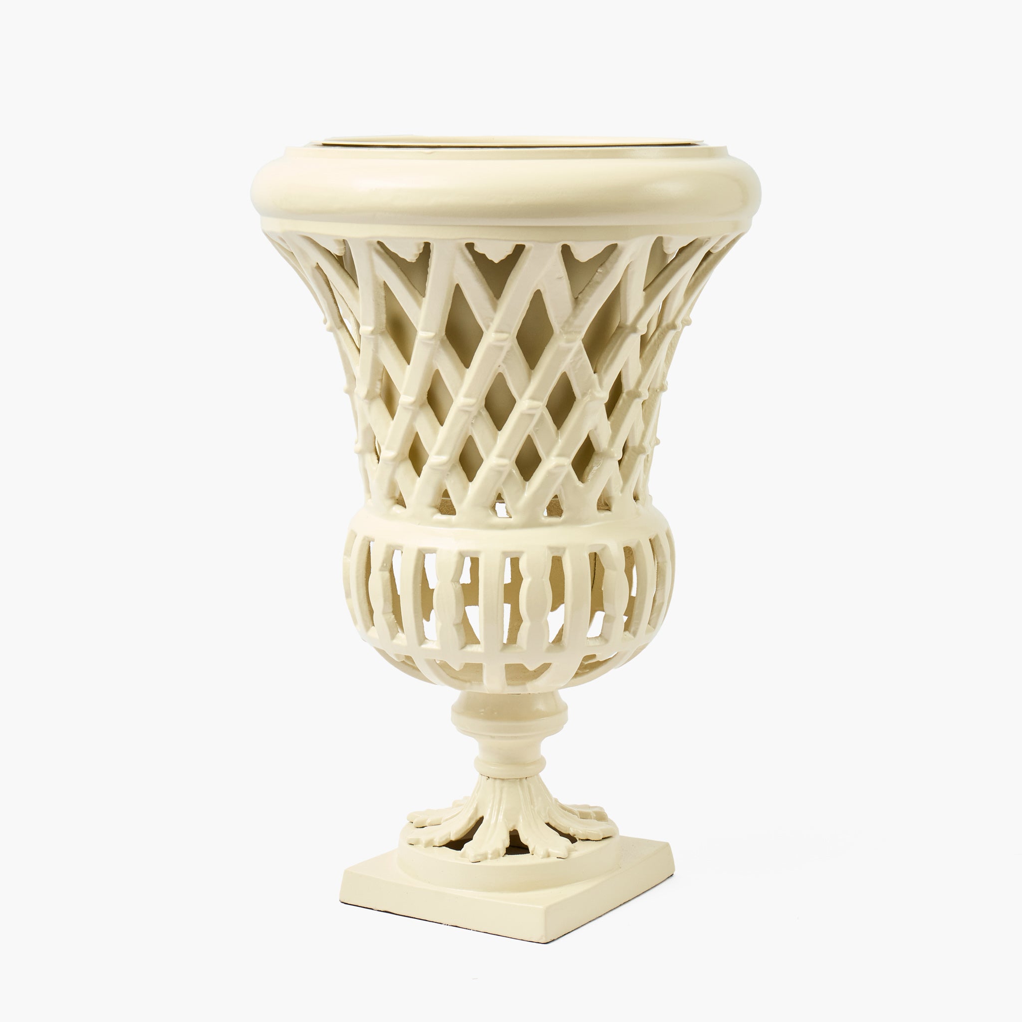 Adelaide Putty Lattice Urn
