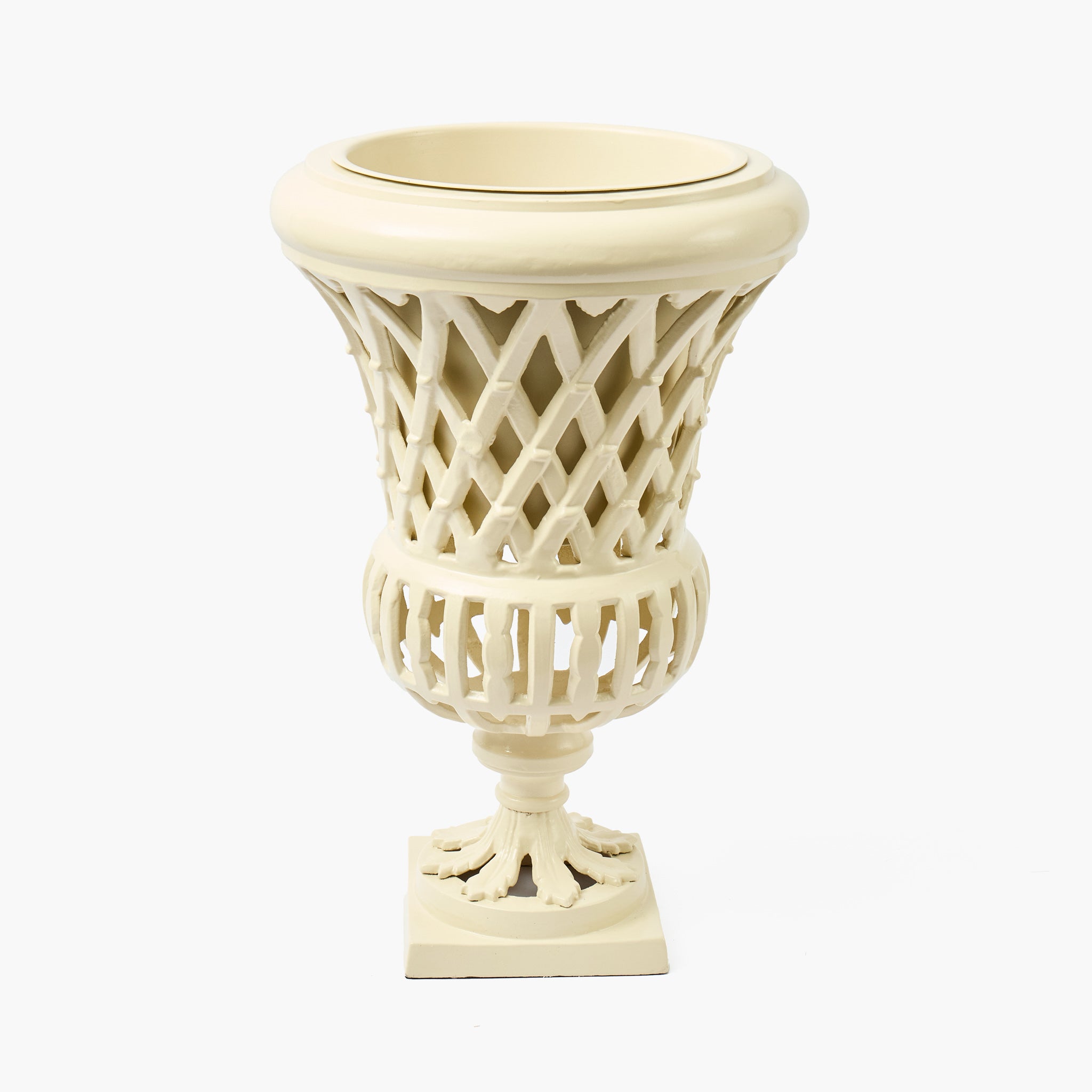 Adelaide Putty Lattice Urn