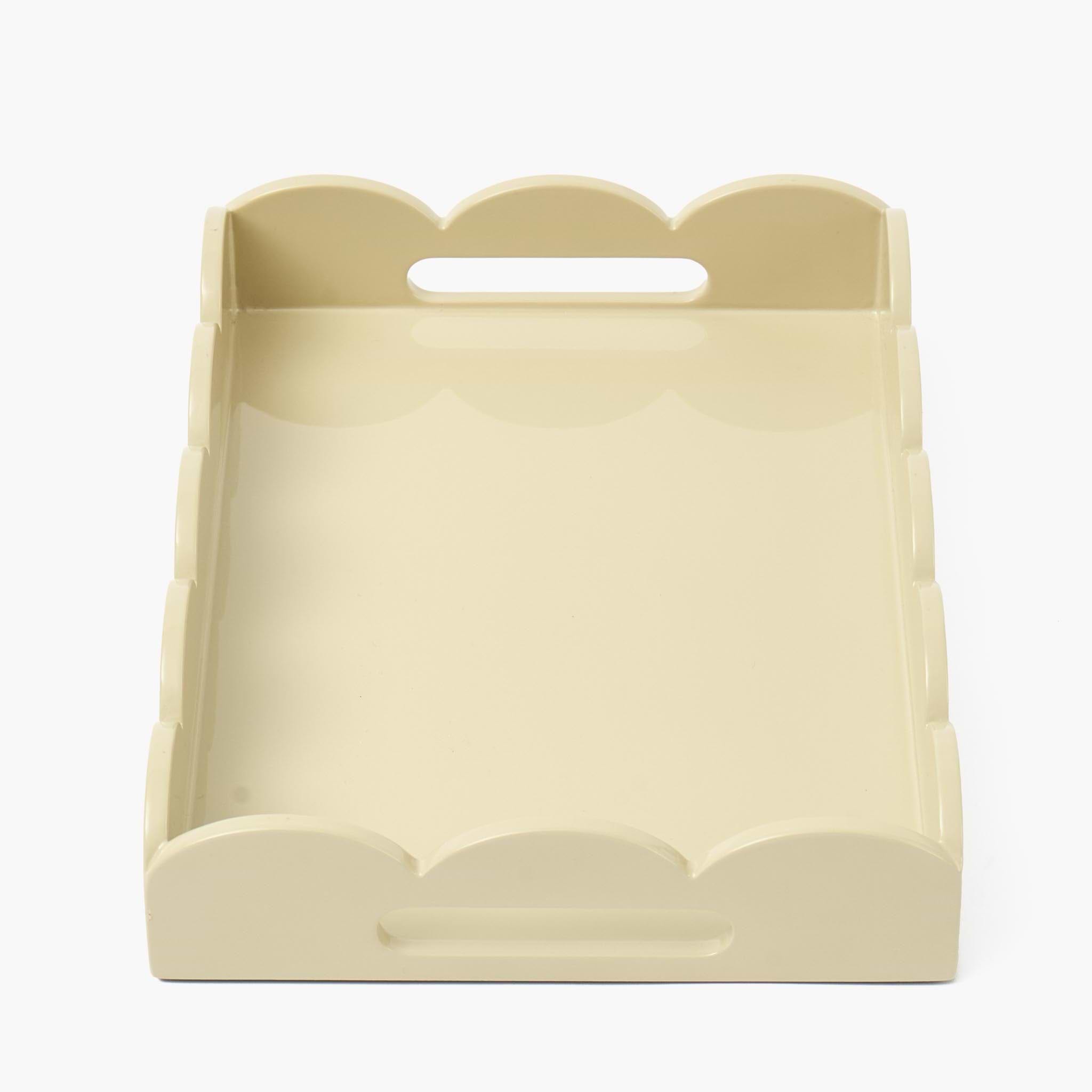 Putty Small Scalloped Lacquer Tray