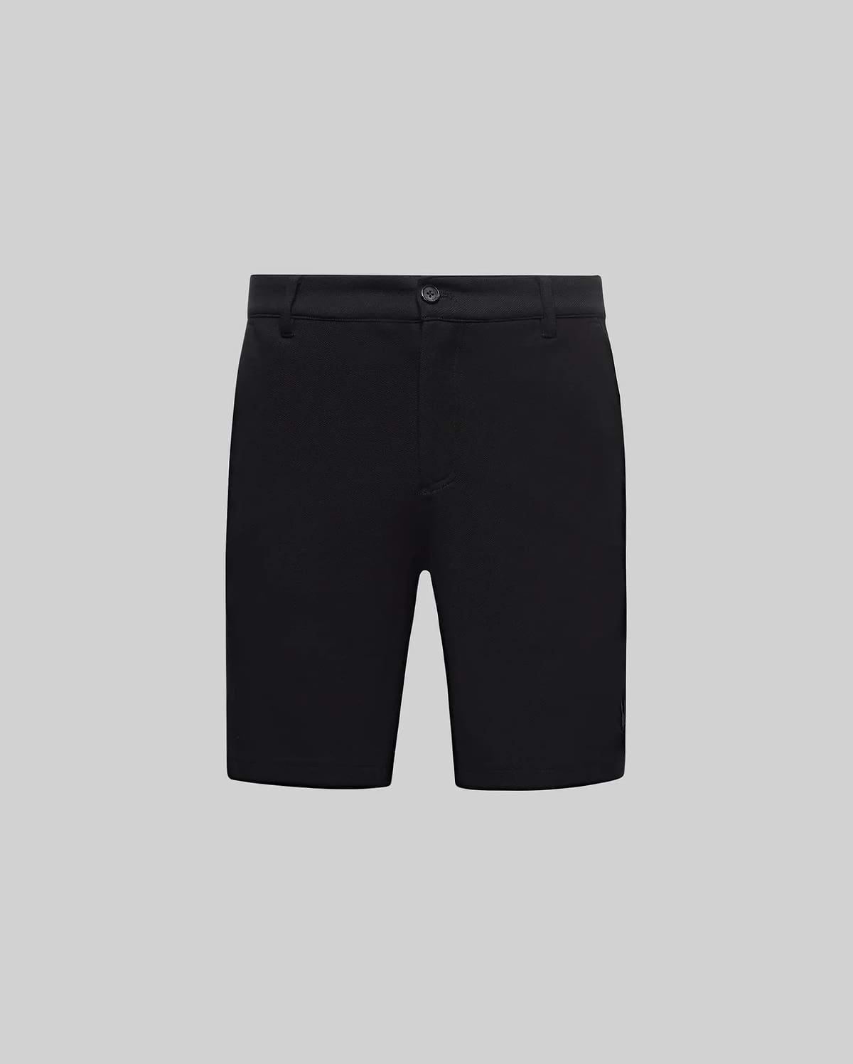 Black shiro twill short with a classic fit, subtle twill weave, button closure, and a small embroidered Psycho Bunny skull logo on the lower left leg. (5)