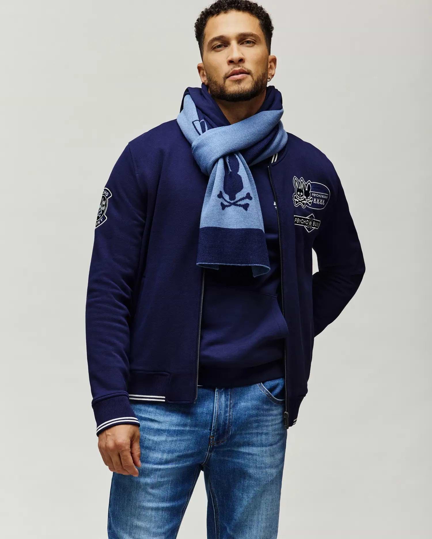 MENS DARIAN SQUARE LOGO SCARF vue 2