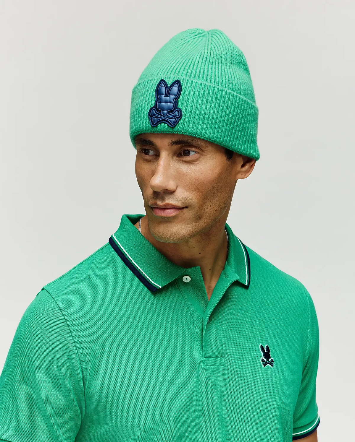 TUQUE RIVEN À ÉCUSSON MATELASSÉ