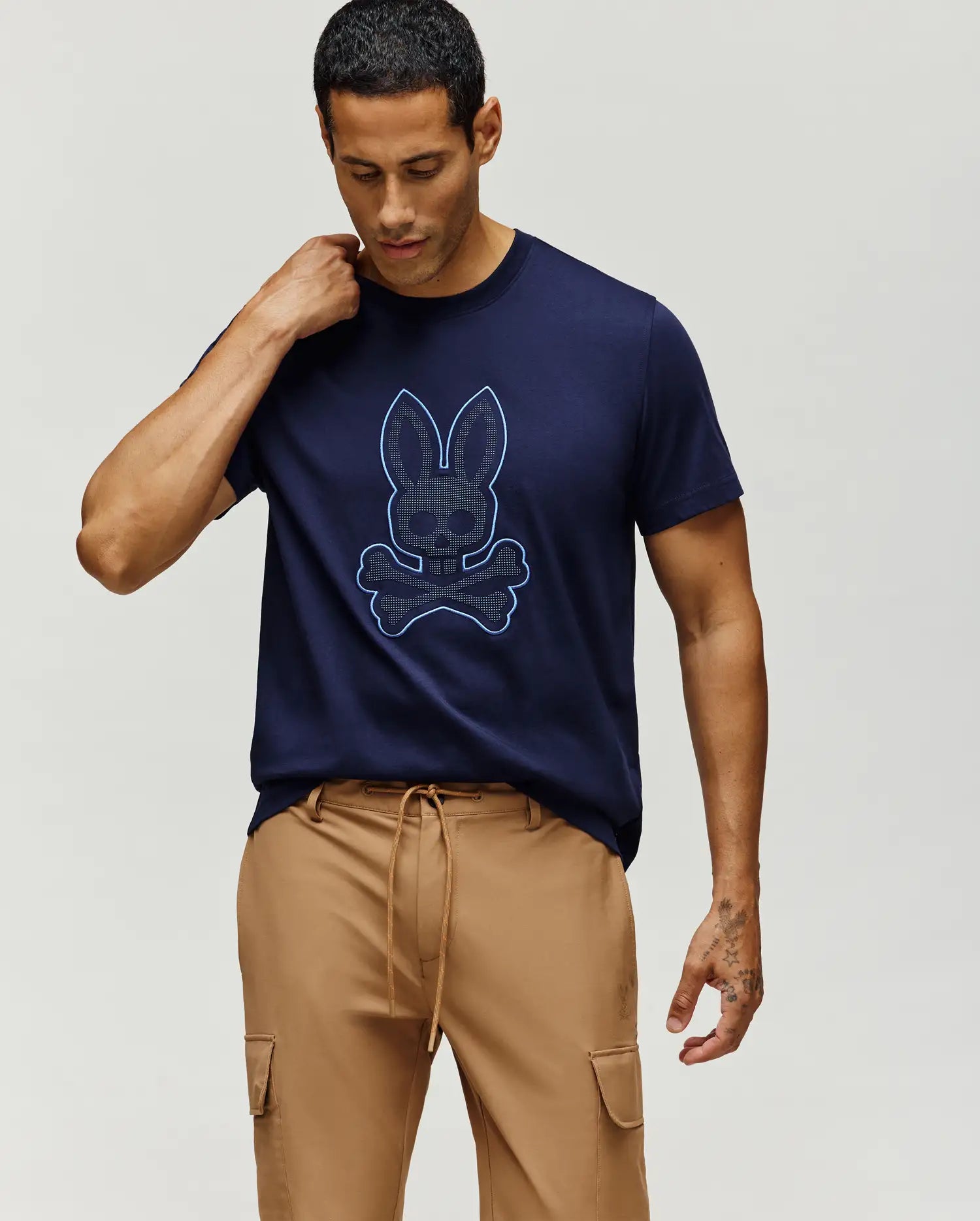 T-SHIRT AU MOTIF DU BUNNY JOVAN