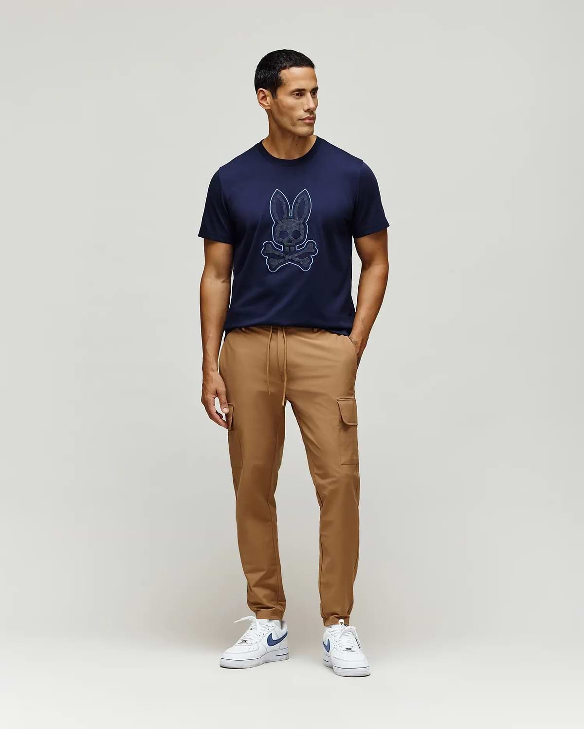 T-SHIRT AU MOTIF DU BUNNY JOVAN