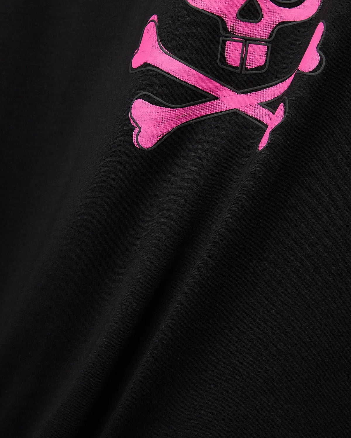 Mens Adler Graphic Tee in black jersey knit, featuring a large vibrant pink Psycho Bunny skull and crossbones graphic print. (6)
