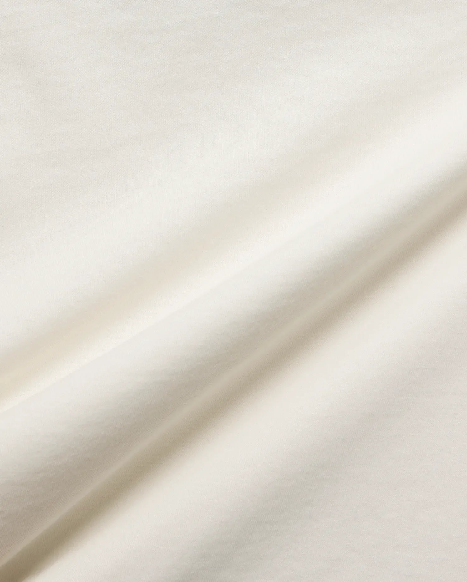 Mens Tobias Graphic Tee in ecru, crafted from soft jersey knit fabric. This premium Psycho Bunny streetwear features a distinctive graphic and the iconic bunny skull logo.