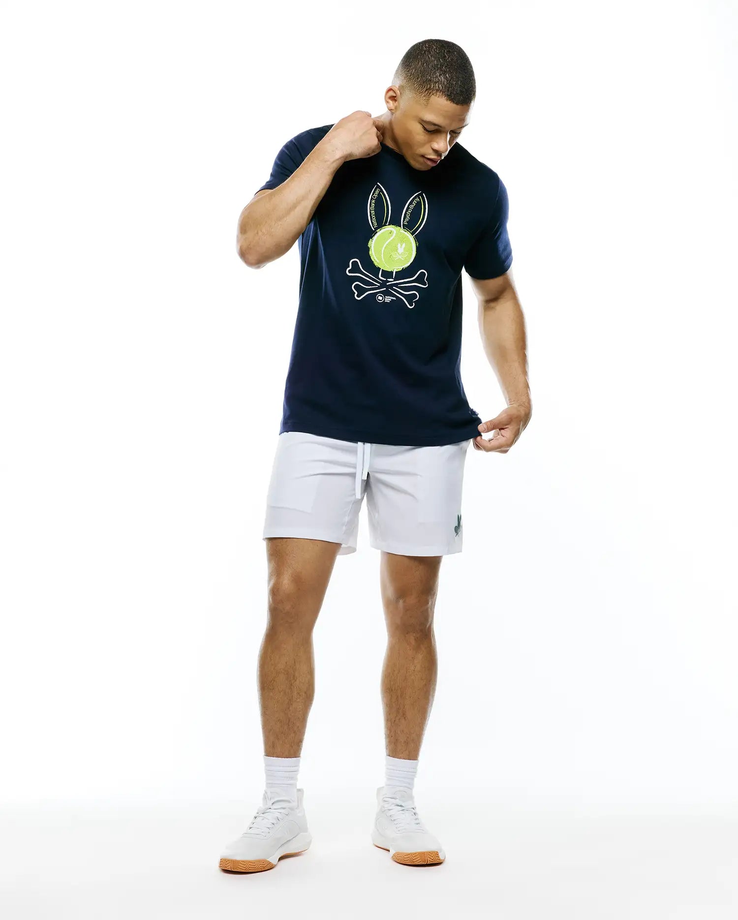 MENS TENNIS BUNNY GRAPHIC TEE (EN) - MT0200526