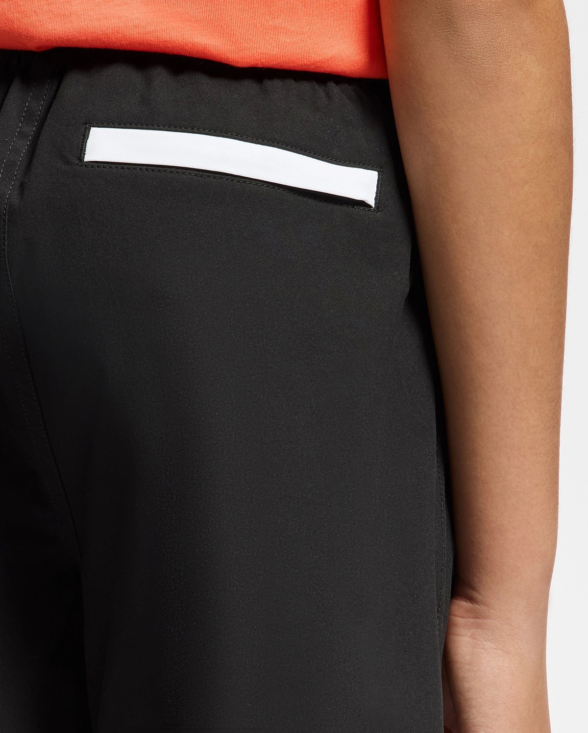 Kids | Black swim shorts with hydrochromic technology