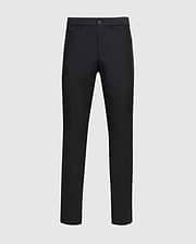 Black Mens Maverick 10k Step Pant 31 1/2 L, a classic fit performance pant with a smooth texture, featuring front pockets and a subtle embroidered dark red Psycho Bunny skull logo on the right pocket.
