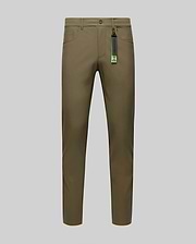 The Psycho Bunny MENS MAVERICK 10K STEP PANT - B6P788D200 in olive green is shown front-facing on a gray background, with slim fit, button and zipper closure, five pockets, belt loops, and a black tag with green accents on the belt loop.