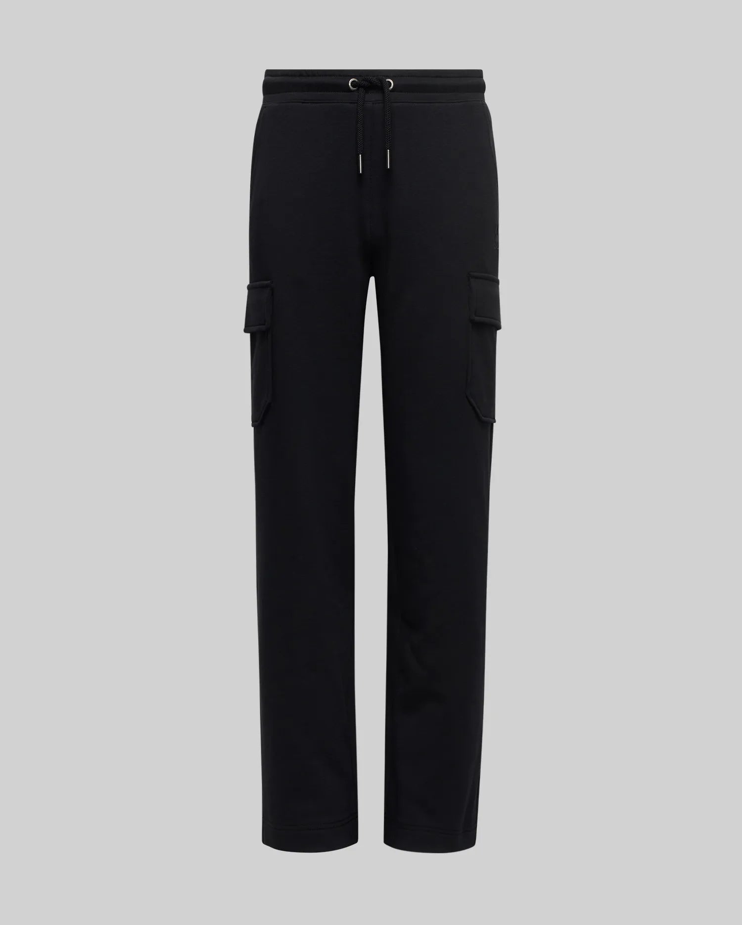 The KIDS NASH CARGO SWEATPANT - KB0800004 by Psycho Bunny offers classic comfort with an elastic waistband, drawstring, roomy cargo pockets, and two side flap pockets, shown against a light gray background.
