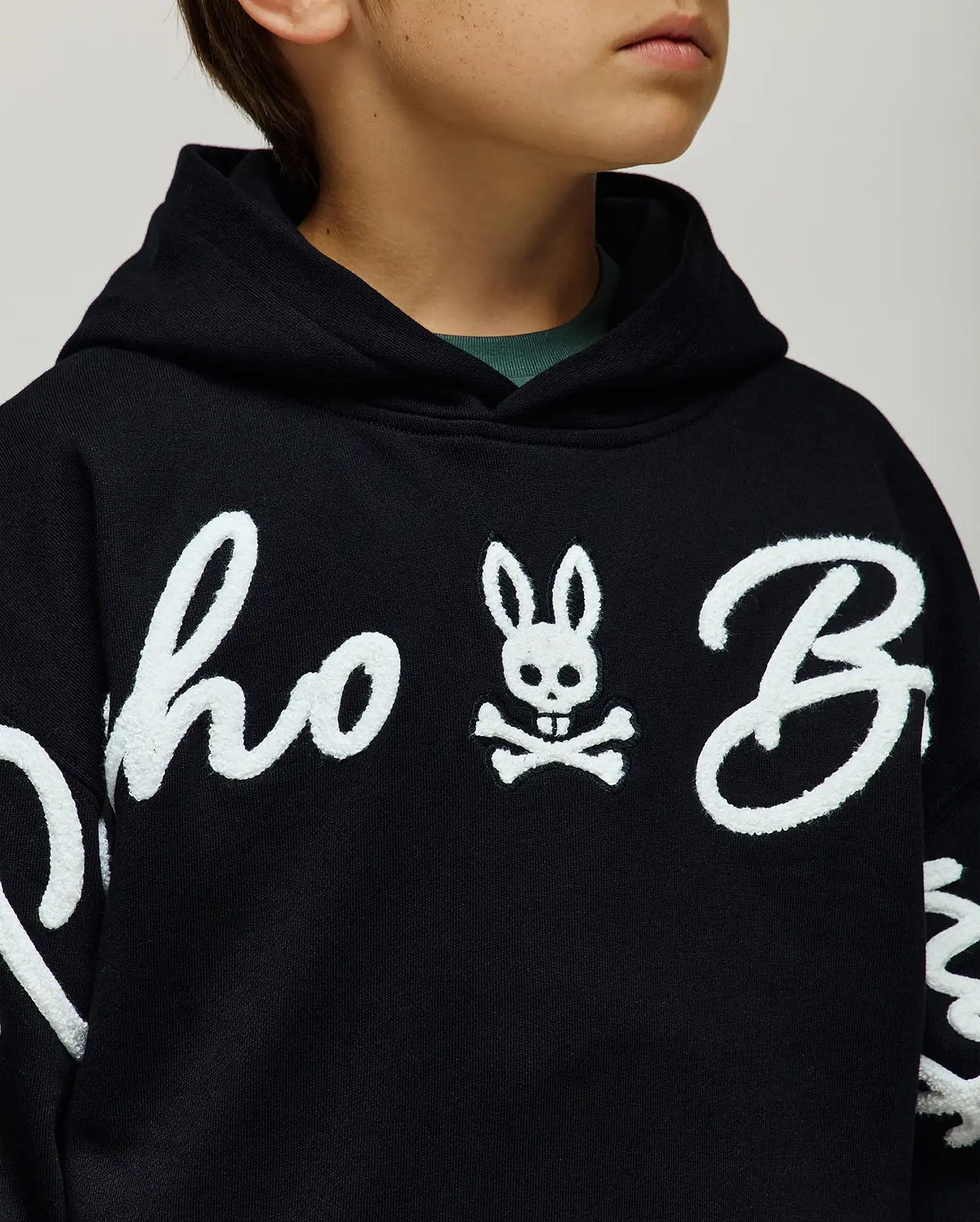 PsychoBunny　フーデットコート Kids' Tate Chenille Embroidered Hoodie in Black | Psycho Bunny