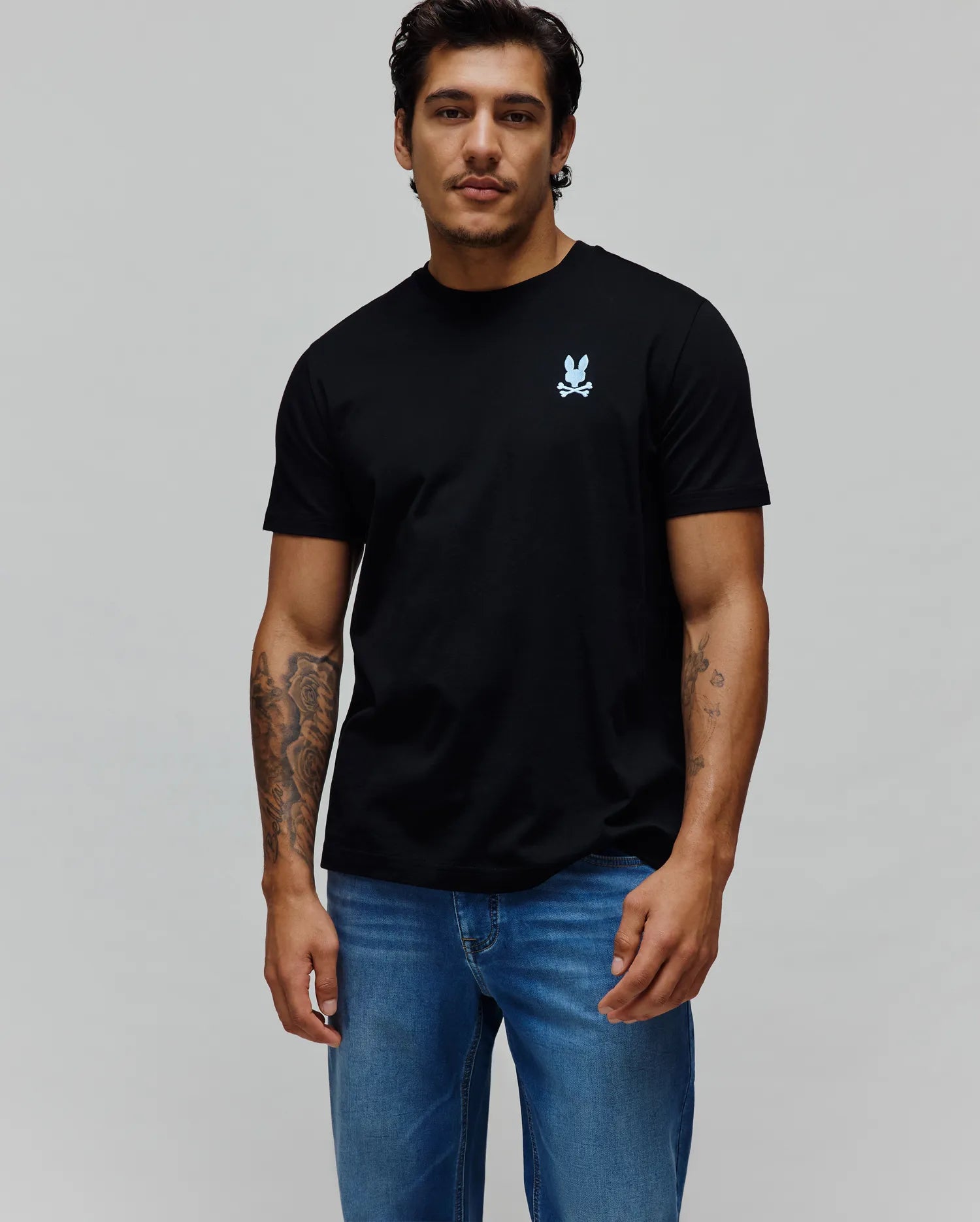 HYEON ヘヨン hole tee/black バックオープン HYEON ヘヨン hole tee