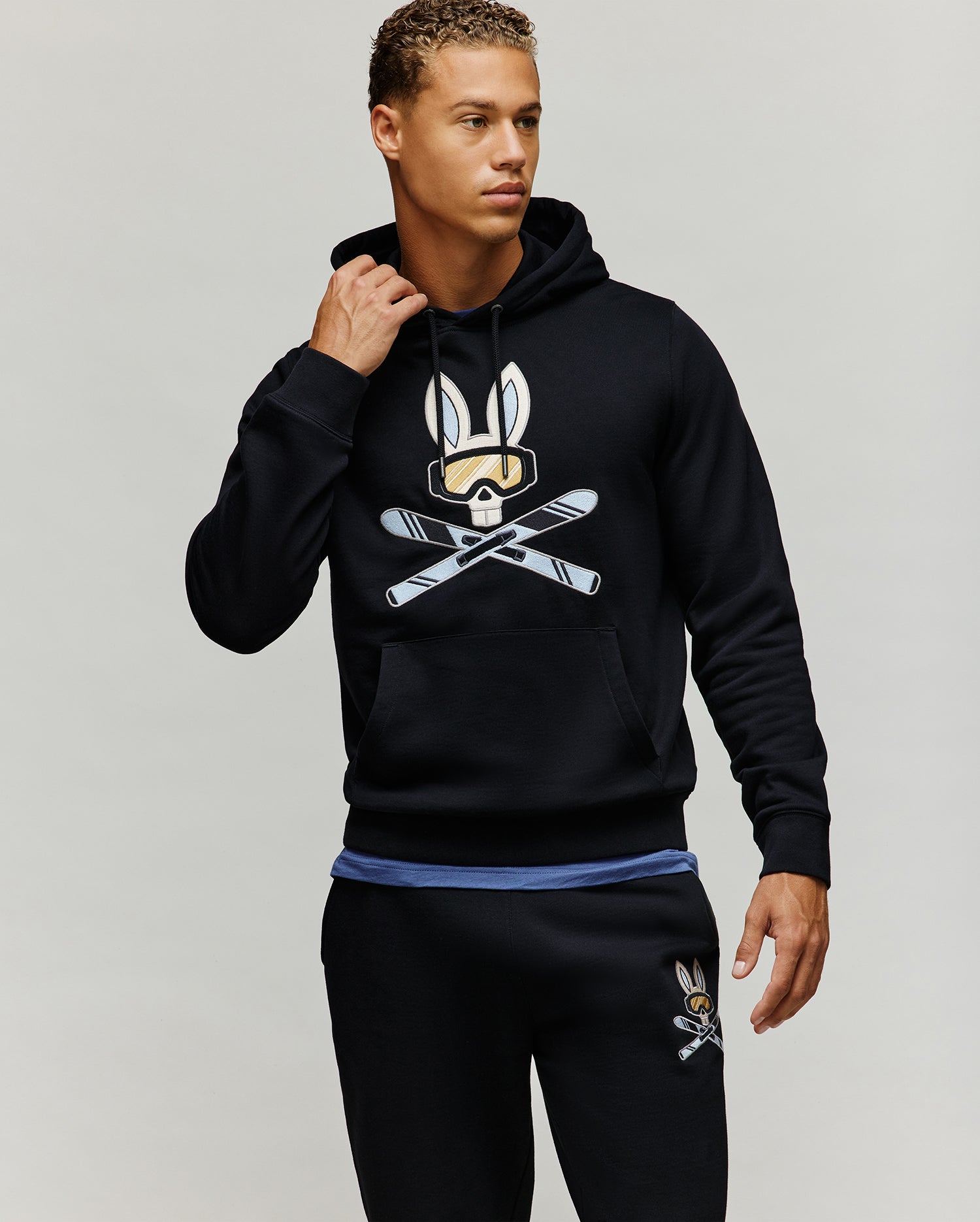 Men's Indigo Ski Bunny Hoodie in Black | Psycho Bunny