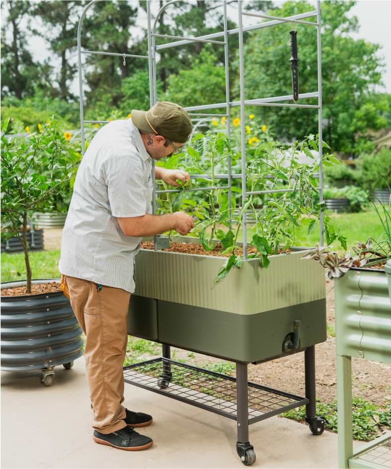 EZCube Elevated Rolling Planter 21