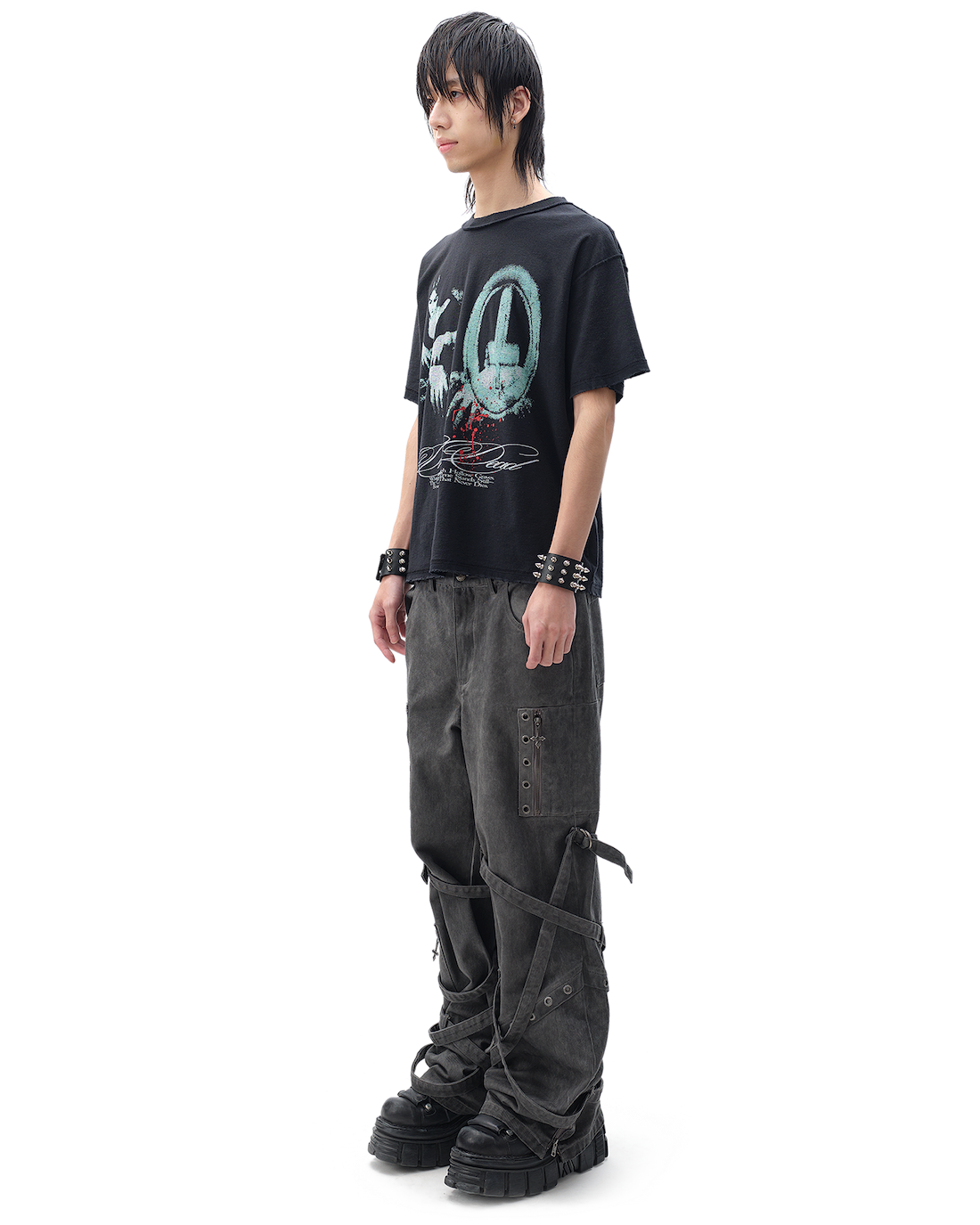 Drop Dead Hollow Grave Ecom -- Man