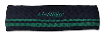 The Li-Ning Logo Headband in black with green stripes and a central green "Li-Ning" logo is perfect for badminton players. It combines sleek design and superior sweat absorption to keep you focused and comfortable on the court.
