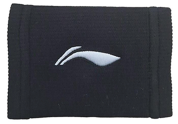 The Li-Ning Central Logo Wristband in black features a minimalist white logo with two curved lines or a stylized swoosh in the center. Ideal for badminton players, its slightly ribbed texture provides comfort and improved grip during intense matches.