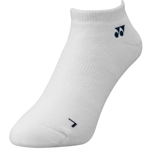 Introducing the Yonex 19121EX 3D ERGO White Low Cut Badminton Socks, which offer superior cushioning and feature a small black logo near the top along with a letter "L" at the toe. These ventilated socks are elegantly displayed on a plain white background.