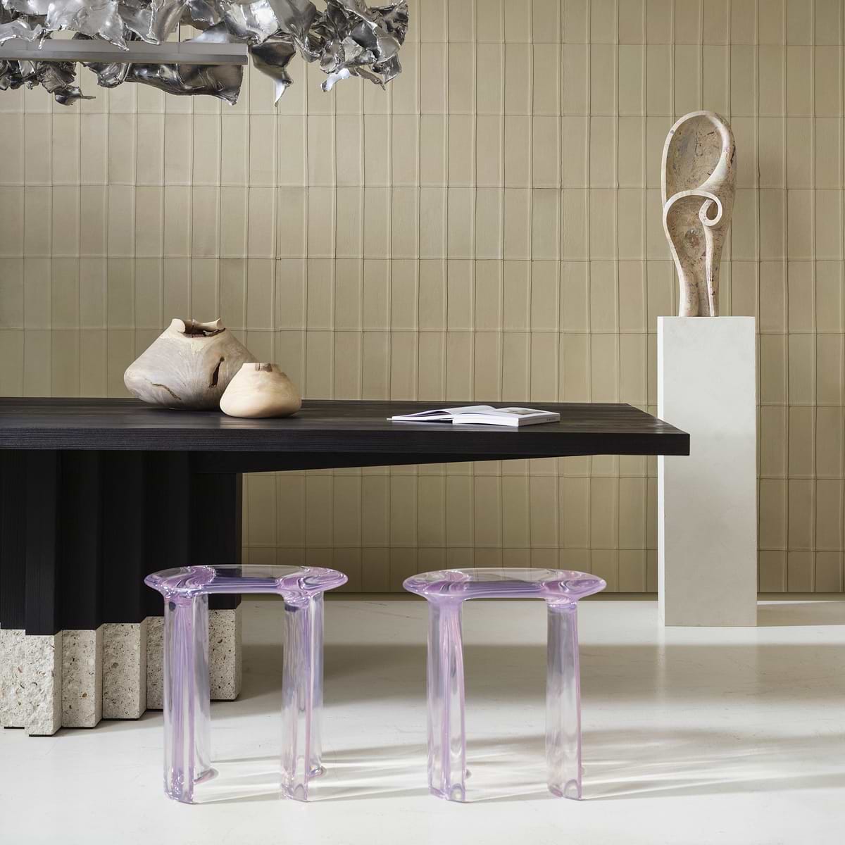Corium wallpaper collection Arte: Renaissance motieven in een moderne lederen interpretatie
