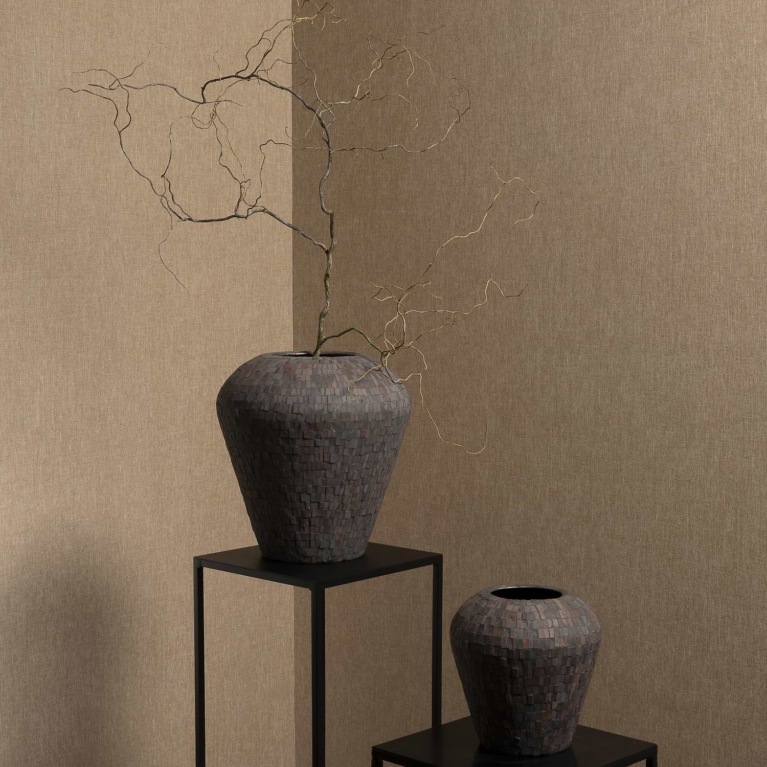 Flamant wallpaper: tijdloze eenvoud for een stijlvol interieur