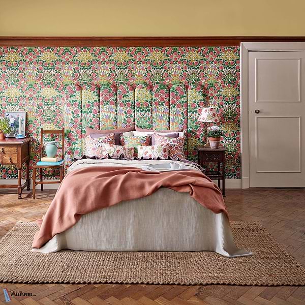 Campanula-wallpaper-Morris & Co-Selected-Wallpapers-Interiors