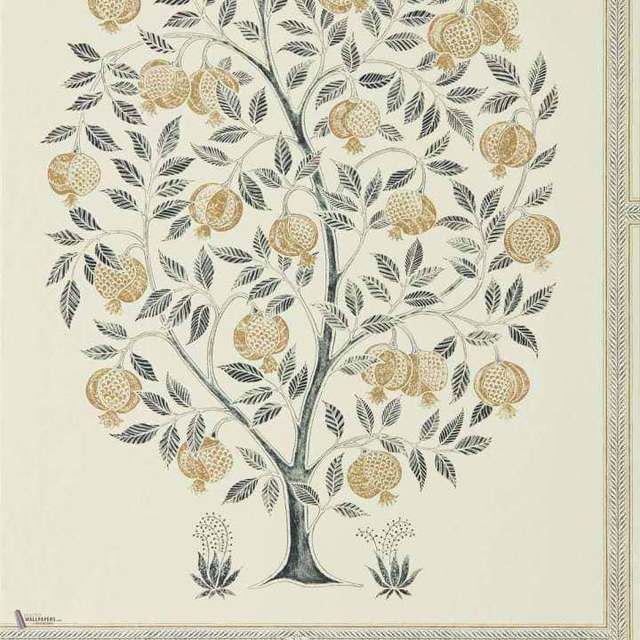 Anaar Tree wallpaper in Charchoal/Gold van Sanderson