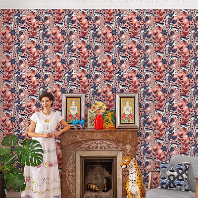 Catalina Estrada - Selva de tigres behang in Sunset van Coordonne — interieur