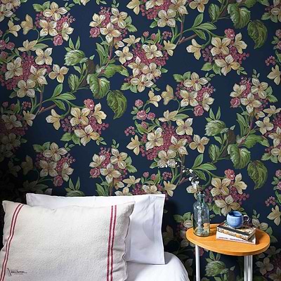 Flowery wallpaper in Navy by Coordonne — interior