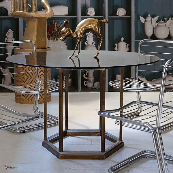 Guille Garcia-Hoz - Ceramic Fauna wallpaper in Endrino by Coordonne — interior