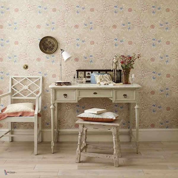 Larkspur Tapete van Morris & Co