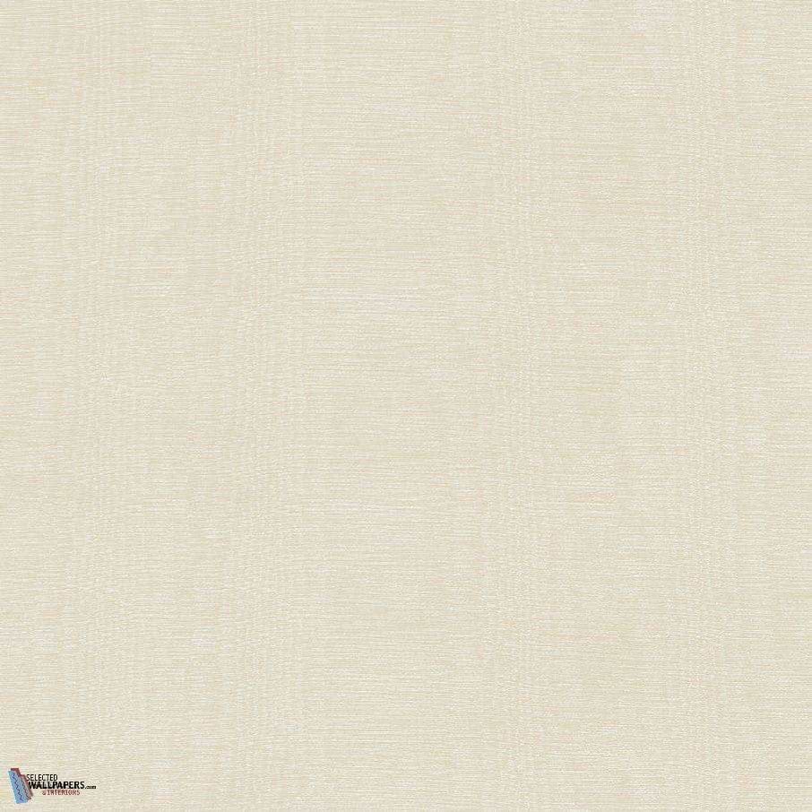 Moire wallpaper in Honeybush van Texam