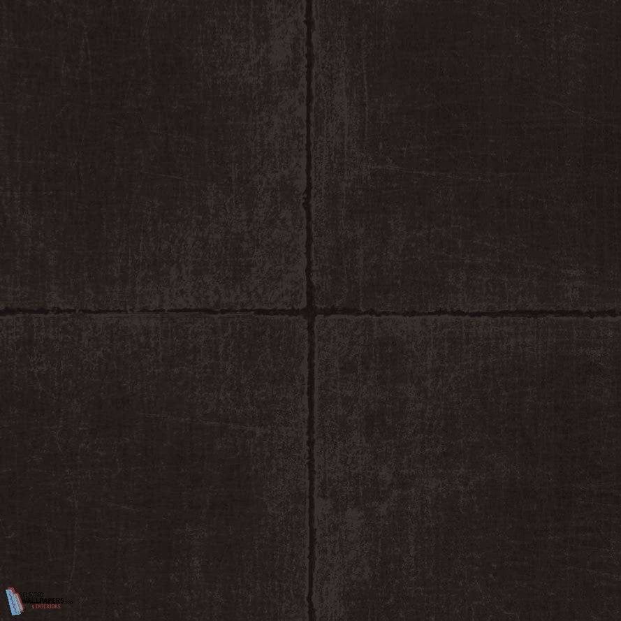 Tile wallpaper in Rusted Crimson van Texam