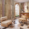 Beaded Gold behang in T11077 van Tuskara — interieur
