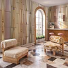 Beaded Gold behang in T11077 van Tuskara — interieur