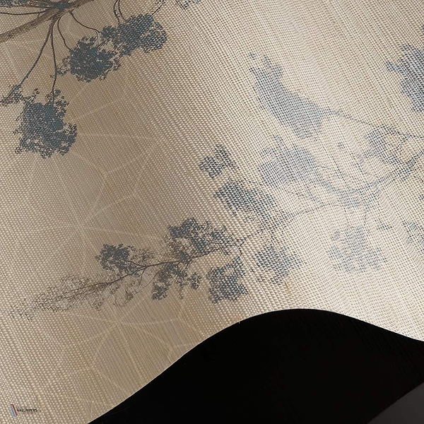 Dust & Petals behang Natural Grasscloth behang in T11108 van Tuskara