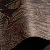 Floral Silence behang Premium Silk Silver behang in T11095 van Tuskara