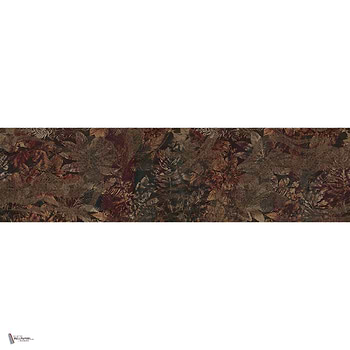 Floral Silence behang in T11095 van Tuskara — volledig ontwerp